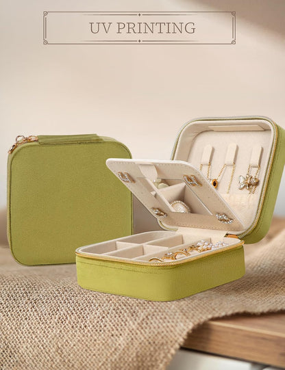 Travel Jewelry Case Small Jewelry Box Jewelry Organizer Storage Case Portable PU Leather Mini Jewelry Travel Case for Girls Womens Earring, Necklace, Rings,Bracelets