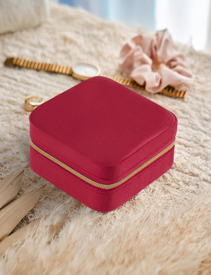 Travel Jewelry Case Small Jewelry Box Jewelry Organizer Storage Case Portable PU Leather Mini Jewelry Travel Case for Girls Womens Earring, Necklace, Rings,Bracelets