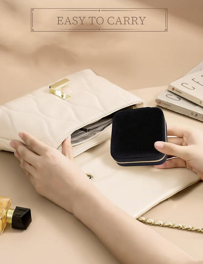 Travel Jewelry Case Small Jewelry Box Jewelry Organizer Storage Case Portable PU Leather Mini Jewelry Travel Case for Girls Womens Earring, Necklace, Rings,Bracelets