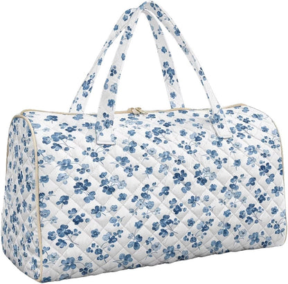 Blue Flower Travel Bags for Women, Quilted Duffel Bag Carry On Garment Duffel Bag Large Size Duffle Tote Bags Toiletry Pouch with Zipper Pockets