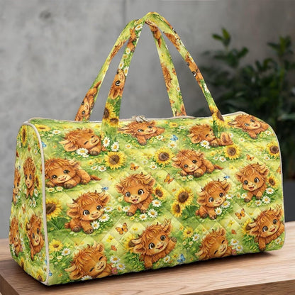 Blue Flower Travel Bags for Women, Quilted Duffel Bag Carry On Garment Duffel Bag Large Size Duffle Tote Bags Toiletry Pouch with Zipper Pockets