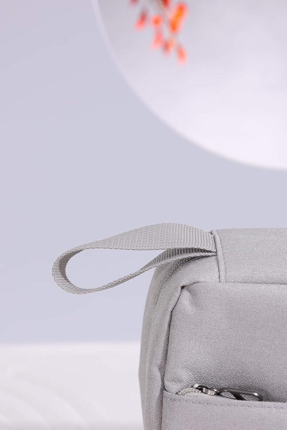 Travel Toiletry Bag with Hanging Hook Water-Resistant Cosmetic Case Makeup Bag Portable, Travel-Sized Container for Men, Silver Gray
