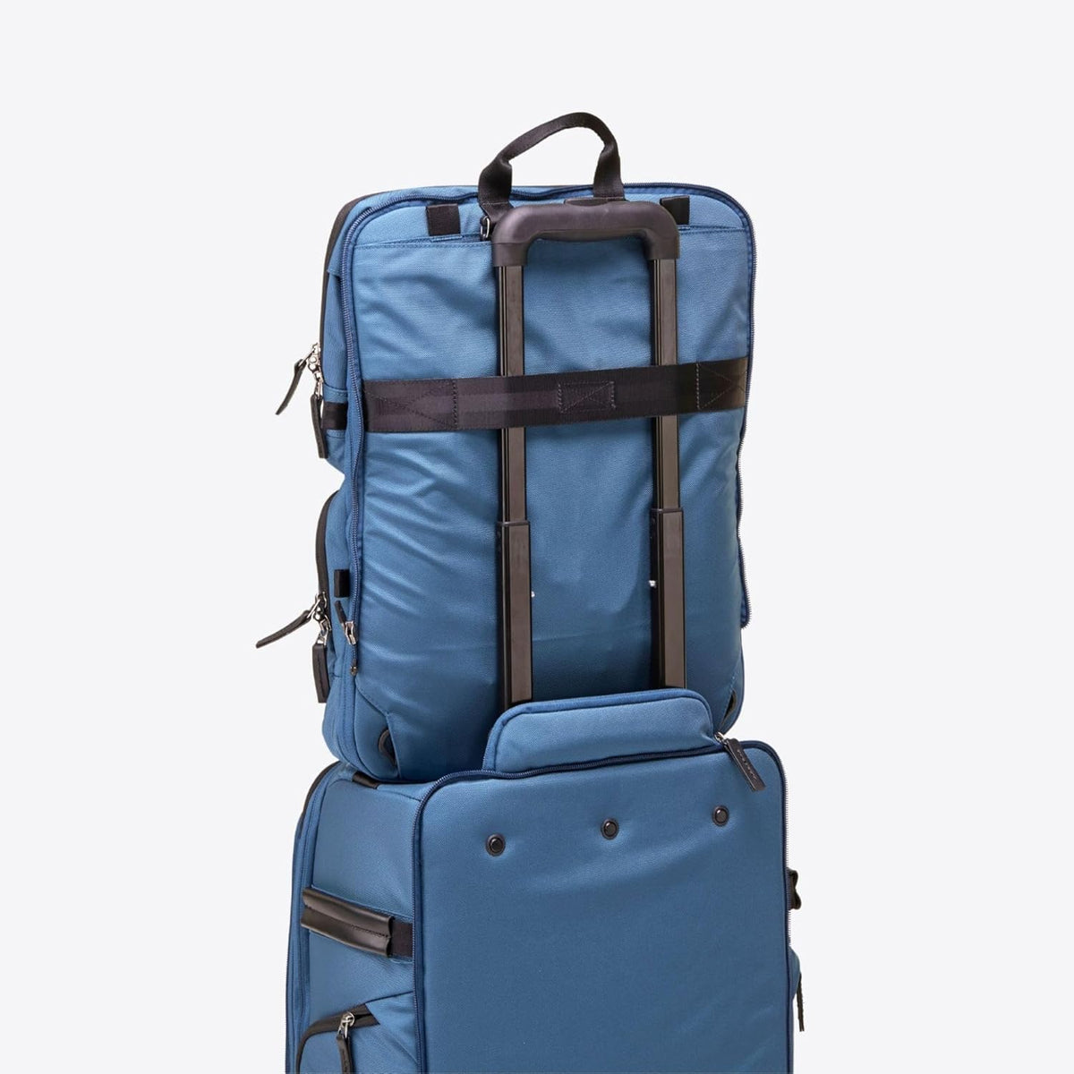 Trilogy Expandable Spinner (Black): Fits under-seat on most airplanes. Two convenient side pockets! Expandable, with solid base for strength and stability. 4-wheel design glides through airports!