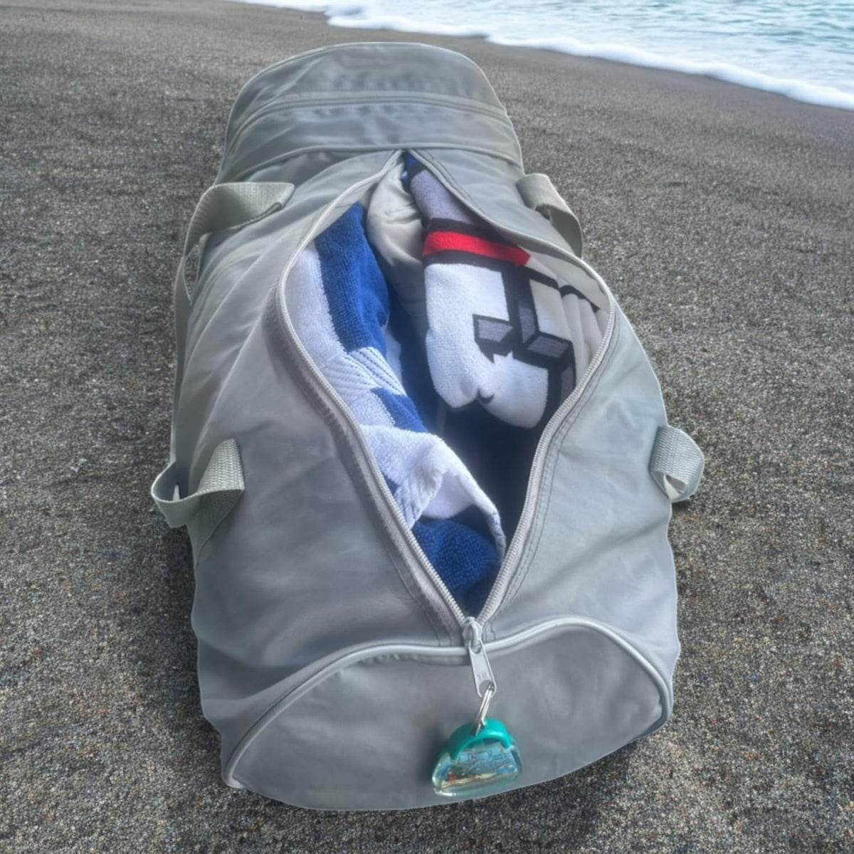 Lightweight Foldable Duffel Bag with Shoe/Towel Compartment – Waterproof Nylon Travel, Gym & Beach Bag, Unisex (22” x 10” x 10”, Grey)
