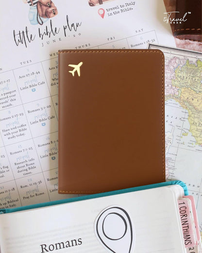 Passport Holder for Travel, RFID Blocking Waterproof PU Leather Travel Passport Cover Case Wallet