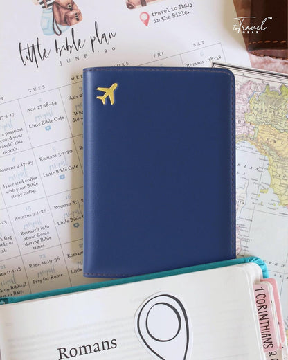 Passport Holder for Travel, RFID Blocking Waterproof PU Leather Travel Passport Cover Case Wallet