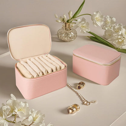 Travel Jewelry Case, Small Travel Jewelry Box with 6 Velvet Jewelry Bag Mini Pouch, Portable Travel Jewelry Organizer for Rings Earrings Necklaces, Beauty Gifts for Women Girls (Beige)