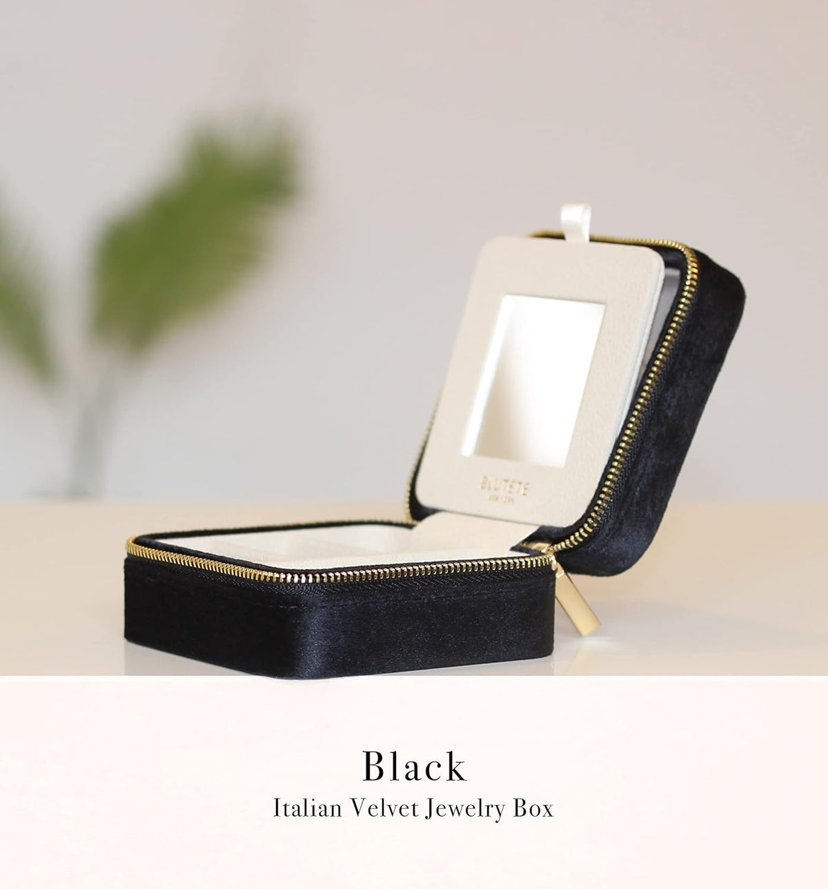 Travel Jewelry Box Organizer Velvet Travel Case With Mirror Rings Earrings Necklaces Storage Organizer Box (Red)
