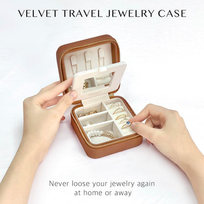 Travel Jewelry Box Organizer Velvet Travel Case With Mirror Rings Earrings Necklaces Storage Organizer Box (Red)