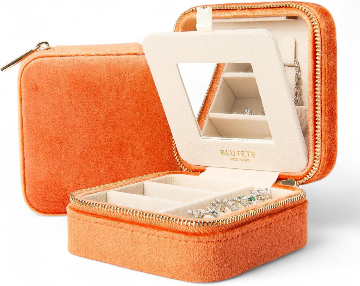 Travel Jewelry Box Organizer Velvet Travel Case With Mirror Rings Earrings Necklaces Storage Organizer Box (Red)