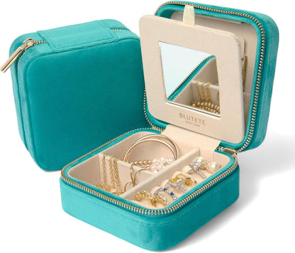 Travel Jewelry Box Organizer Velvet Travel Case With Mirror Rings Earrings Necklaces Storage Organizer Box (Red)