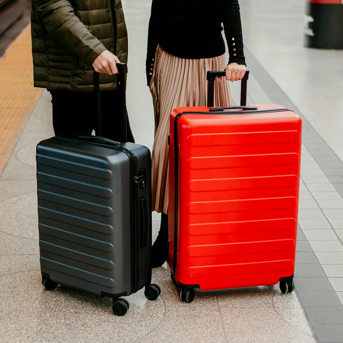 Carry On Luggage 22x14x9 Airline Approved, 20 Inch Luggage with Smooth Spinner Wheels, Expandable, Hard Shell PC Suitcase, Lightweight Travel Luggage, TSA Approved (Shadow, Rhine Max)