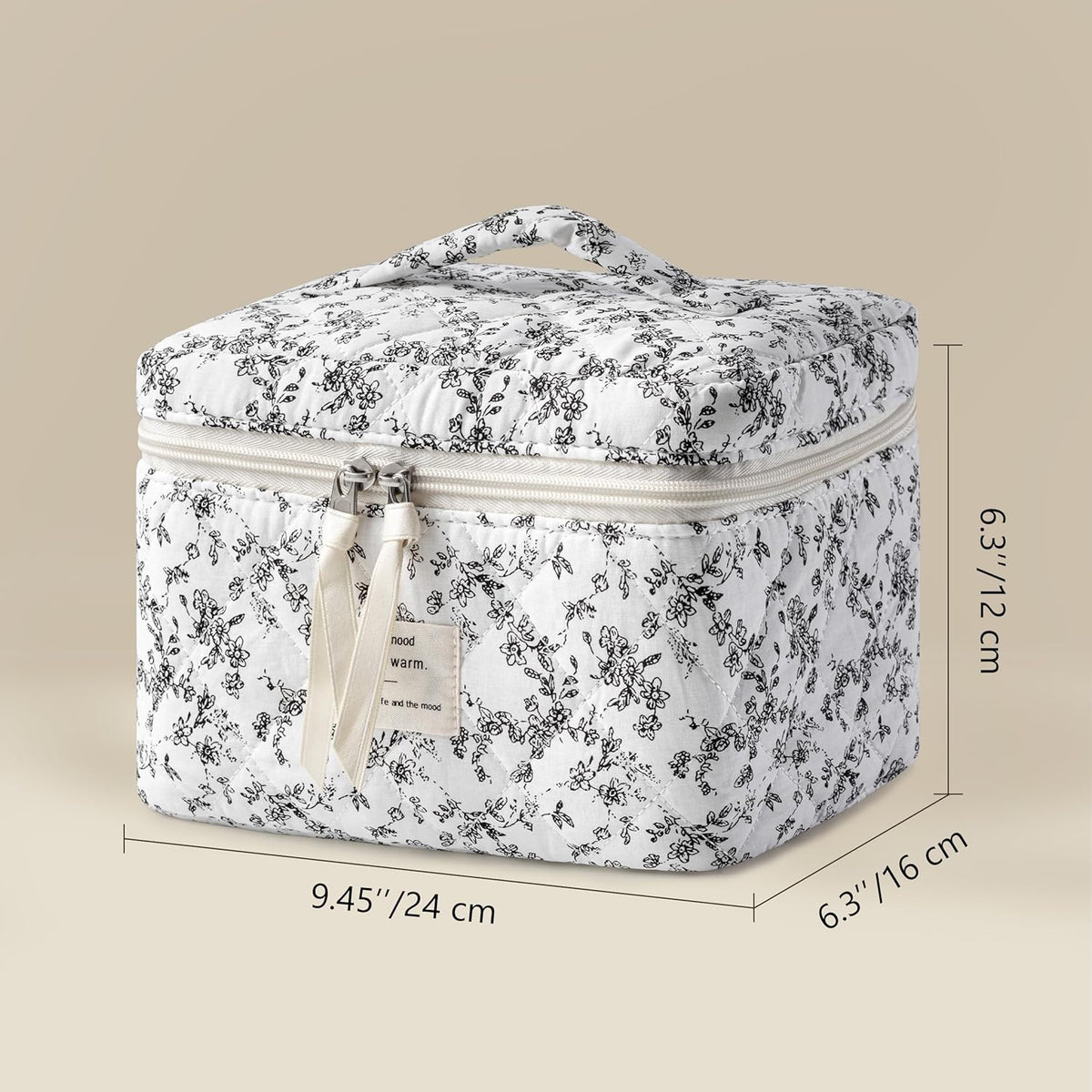 Large Quilted Makeup Bags for Women, Cute Cotton Travel Cosmetic Bags with Handle, Gifts for Bridesmaids, Portable Coquette Floral Make up Bag, Toiletry Cosmetic Bag