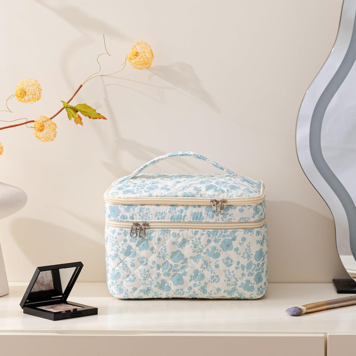 Large Quilted Makeup Bags for Women, Cute Cotton Travel Cosmetic Bags with Handle, Gifts for Bridesmaids, Portable Coquette Floral Make up Bag, Toiletry Cosmetic Bag
