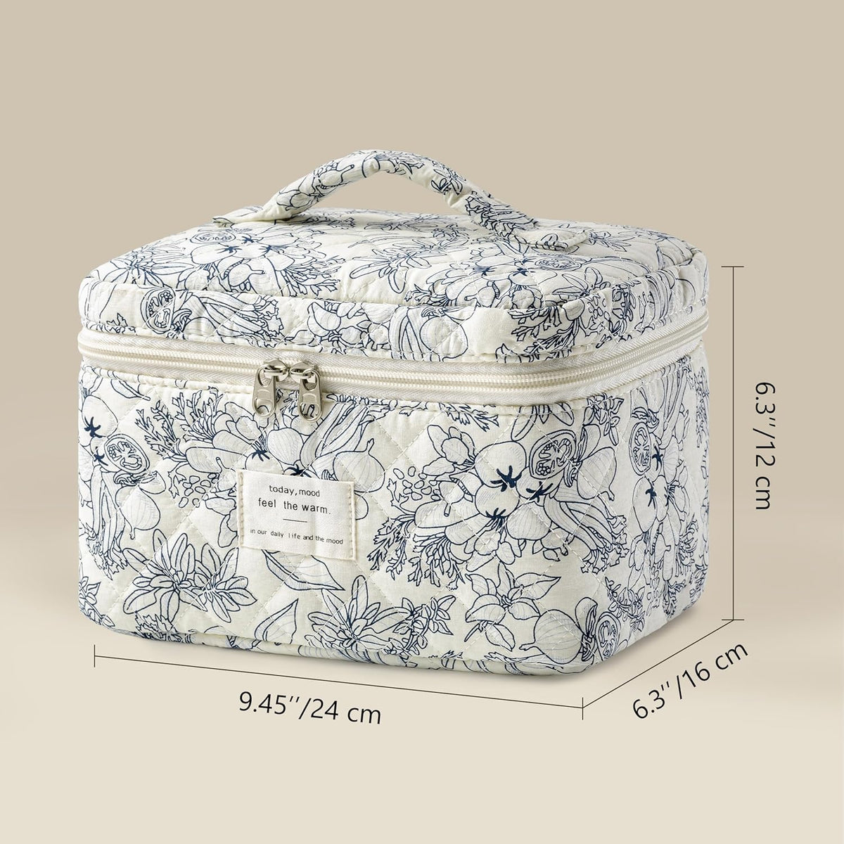 Large Quilted Makeup Bags for Women, Cute Cotton Travel Cosmetic Bags with Handle, Gifts for Bridesmaids, Portable Coquette Floral Make up Bag, Toiletry Cosmetic Bag