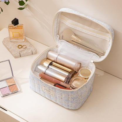 Large Quilted Makeup Bags for Women, Cute Cotton Travel Cosmetic Bags with Handle, Gifts for Bridesmaids, Portable Coquette Floral Make up Bag, Toiletry Cosmetic Bag