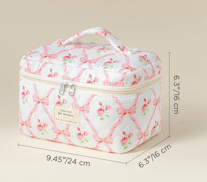 Large Quilted Makeup Bags for Women, Cute Cotton Travel Cosmetic Bags with Handle, Gifts for Bridesmaids, Portable Coquette Floral Make up Bag, Toiletry Cosmetic Bag