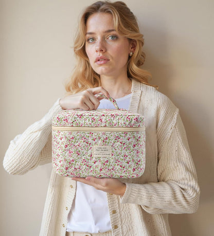 Large Quilted Makeup Bags for Women, Cute Cotton Travel Cosmetic Bags with Handle, Gifts for Bridesmaids, Portable Coquette Floral Make up Bag, Toiletry Cosmetic Bag