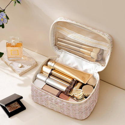 Large Quilted Makeup Bags for Women, Cute Cotton Travel Cosmetic Bags with Handle, Gifts for Bridesmaids, Portable Coquette Floral Make up Bag, Toiletry Cosmetic Bag
