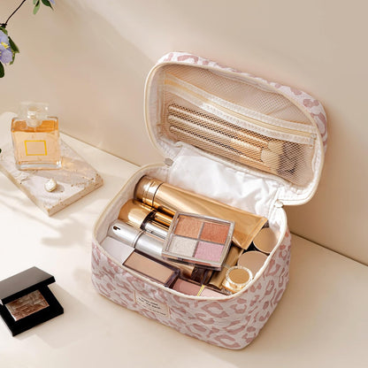 Large Quilted Makeup Bags for Women, Cute Cotton Travel Cosmetic Bags with Handle, Gifts for Bridesmaids, Portable Coquette Floral Make up Bag, Toiletry Cosmetic Bag