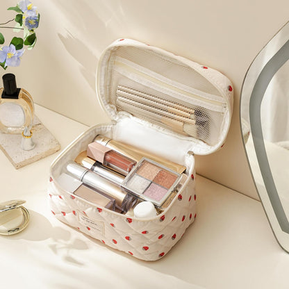 Large Quilted Makeup Bags for Women, Cute Cotton Travel Cosmetic Bags with Handle, Gifts for Bridesmaids, Portable Coquette Floral Make up Bag, Toiletry Cosmetic Bag