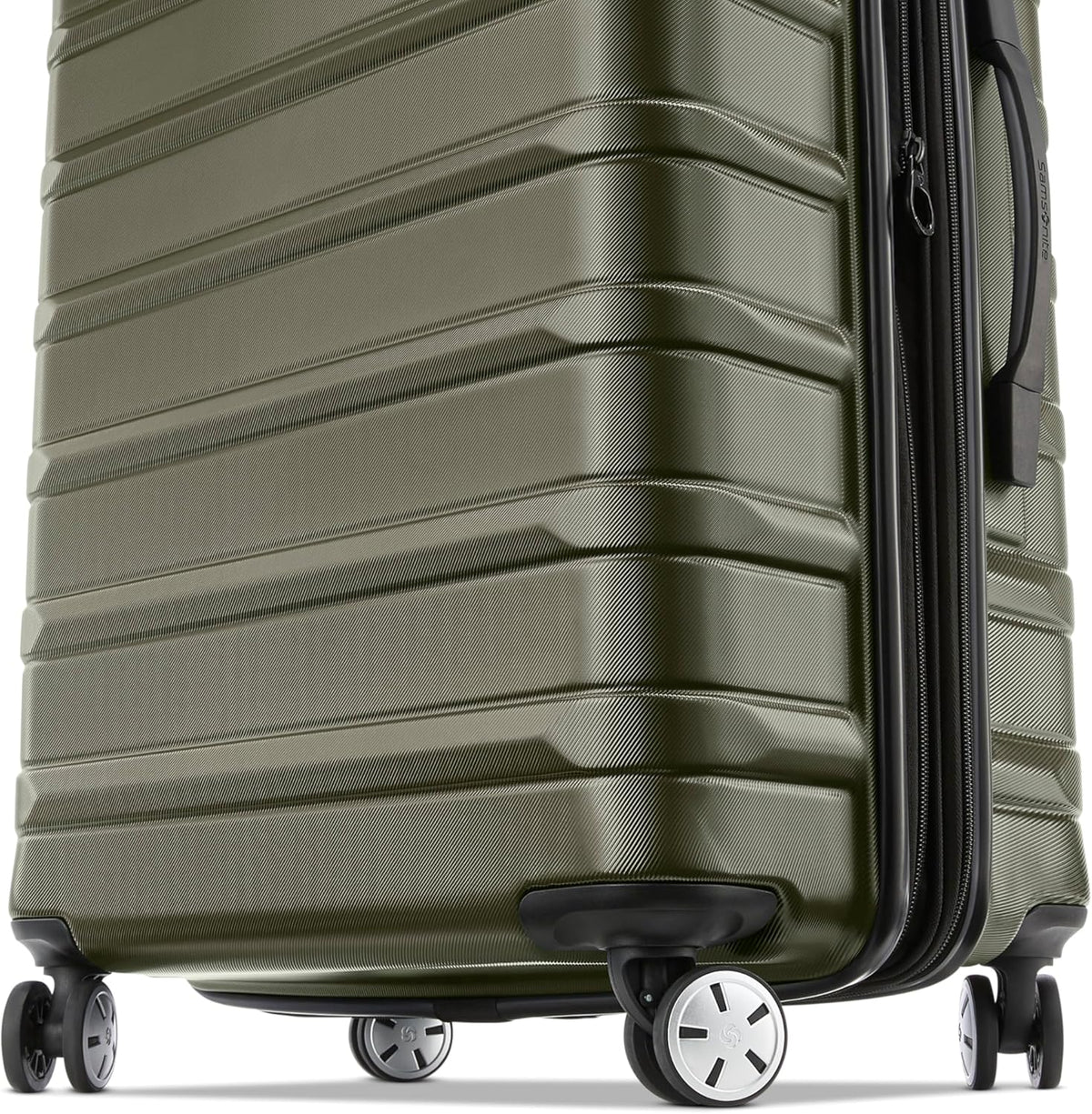 Omni 2 International Carry-On Luggage with 360° Spinner Wheels - Scratch Resistant Hardshell - TSA, Airline-Approved - Expandable Polycarbonate Shell for Lightweight Travel - Rose Gold