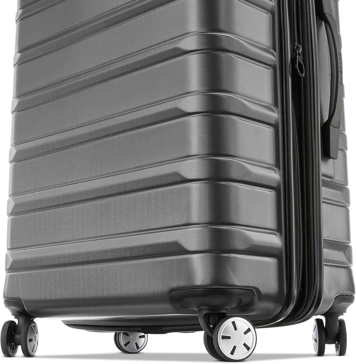 Omni 2 International Carry-On Luggage with 360° Spinner Wheels - Scratch Resistant Hardshell - TSA, Airline-Approved - Expandable Polycarbonate Shell for Lightweight Travel - Rose Gold