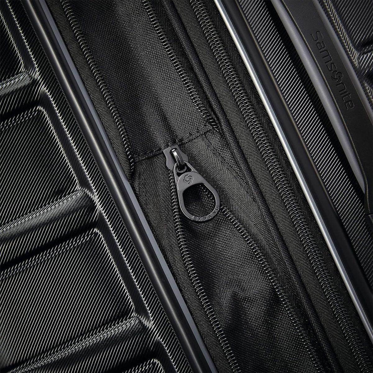Omni 2 Domestic Carry-On Luggage - 22x14x9 Airline-Approved - Features Expandable Polycarbonate Shell, 360° Wheels, TSA Lock - Amazon Exclusive - Artic Silver