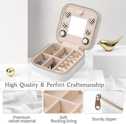 Velvet Travel Jewelry Box, Mini Travel Jewelry Case, Small Portable Travel Jewelry Organizer for Women Girls (Green)