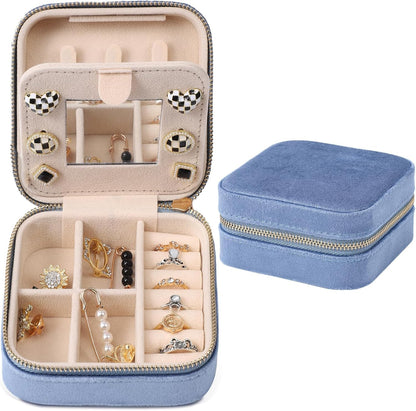 Velvet Travel Jewelry Box, Mini Travel Jewelry Case, Small Portable Travel Jewelry Organizer for Women Girls (Green)