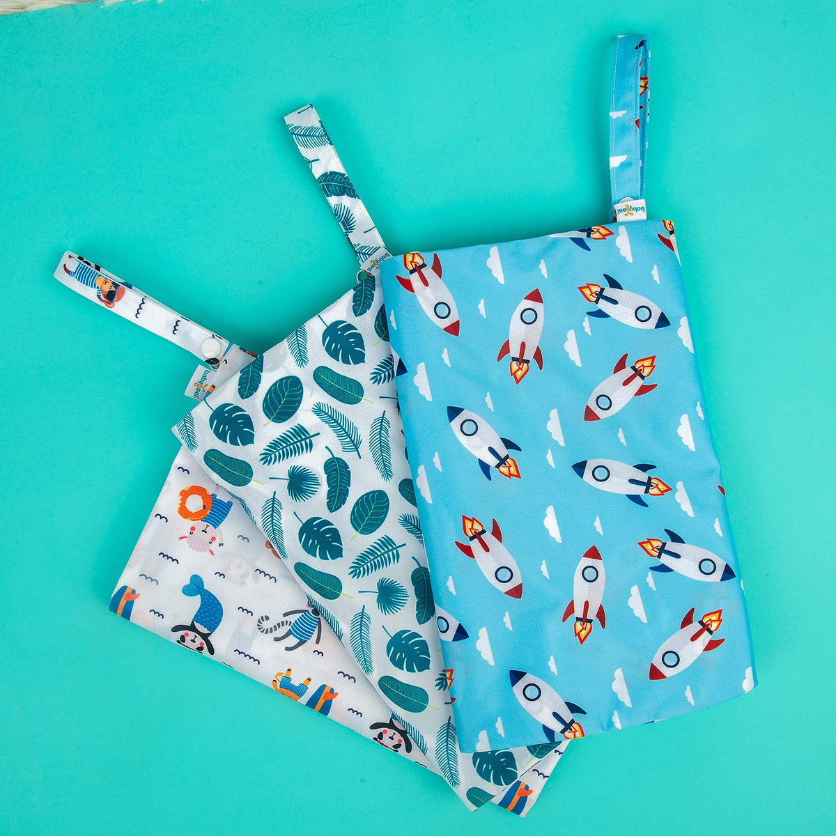 Wet Dry Bags 3 Pack, Waterproof Reusable Travel Bags for Swimsuits, Baby Cloth Diapers, Beach, Pool, Gym Bag & Wet Clothes with 2 Pockets L-BWG - Colors A