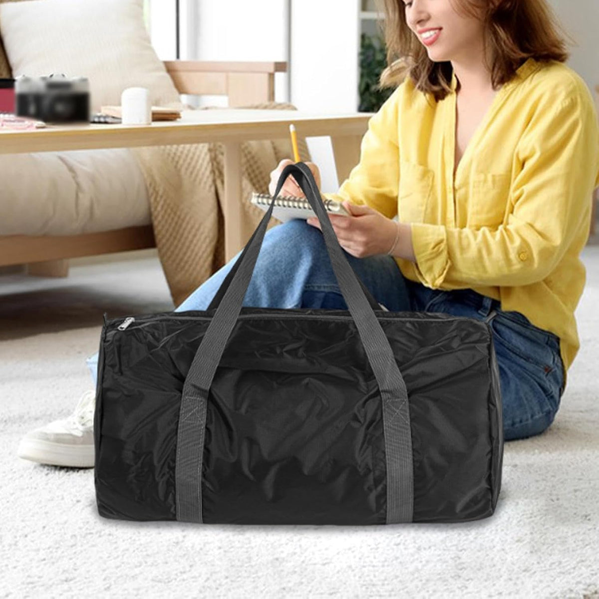 Travel Gym Bag Foldable Duffel Tote Sports Weekender Pouch with Easy Carry Design and Nylon Suitable for Outdoor Activities, black