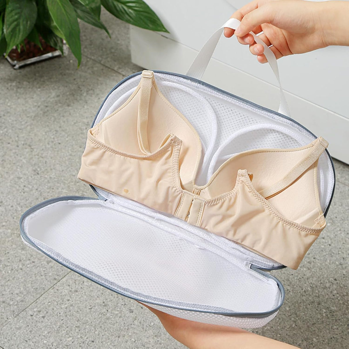 Bra Laundry Bag, Anti Deformation Underwear Wash Bag, Protective Lingerie Washer Saver for Delicate Clothes