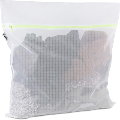 Mesh Laundry Bag for Delicates, Wash Bags for Underwear and Lingerie, Makeup Organizer Bag (1 Medium, 1 Small)