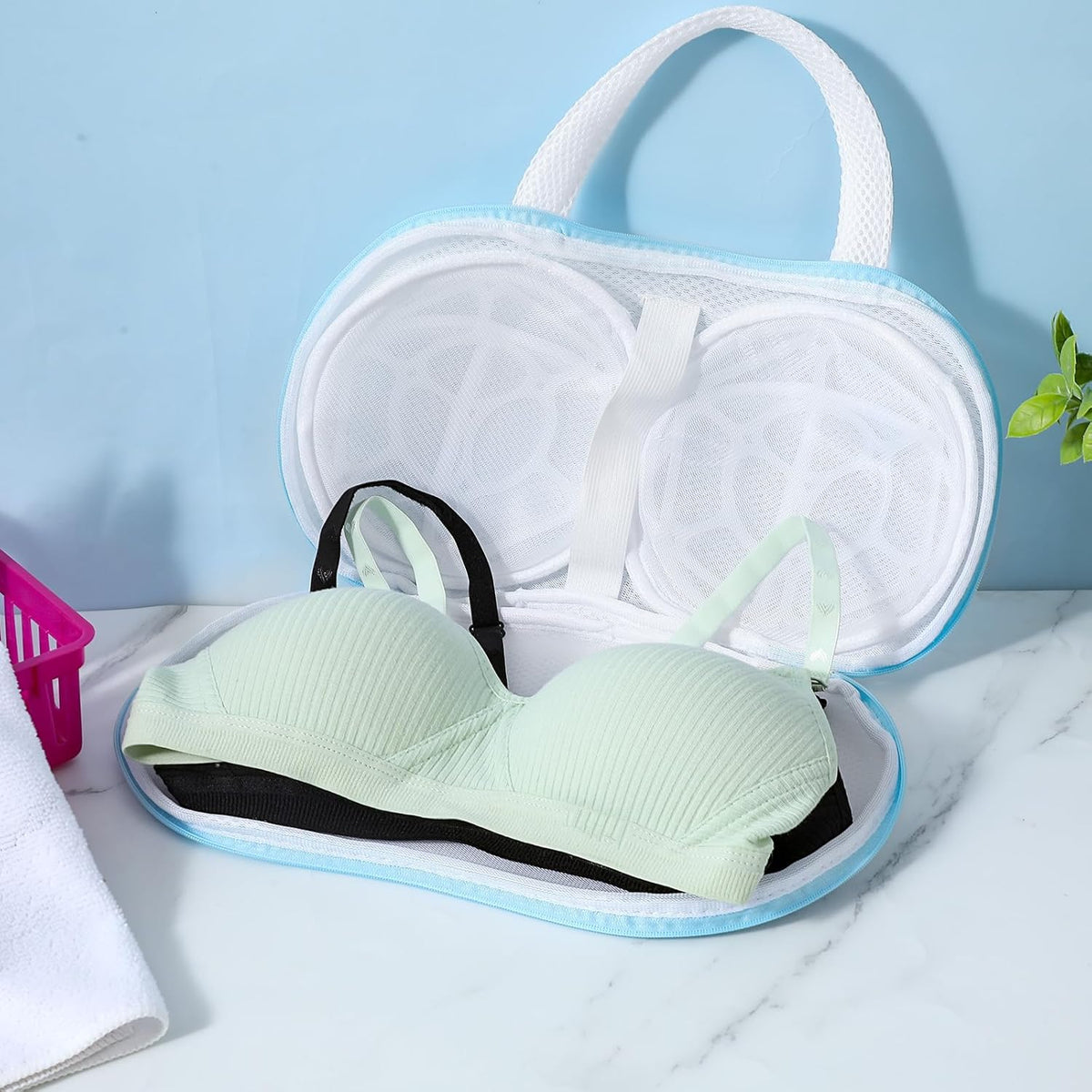 4pcs Bra Washing Bags for Laundry mesh laundry bags Bra Washer Protector Underwear Brassiere Bag Set for Washing Machine With Zipper bras laundrys bag Women Delicates Blue (A to C Cups)