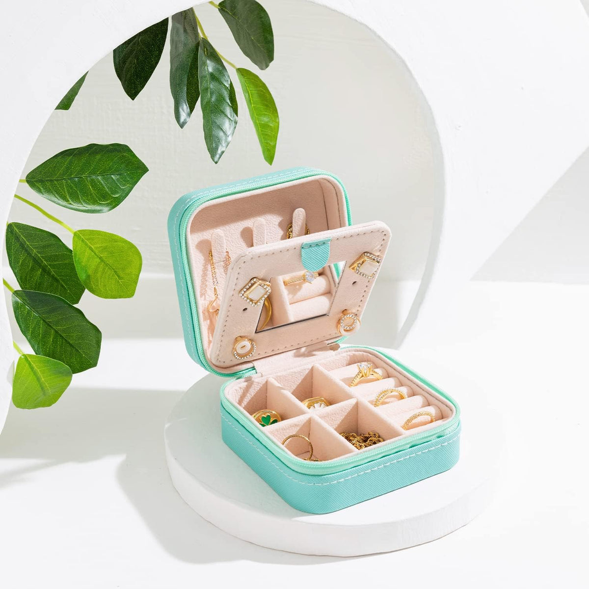 Travel jewelry case Travel jewelry box Travel Jewelry Organizer Small box Gift for Girls Women with Mirror(Green)