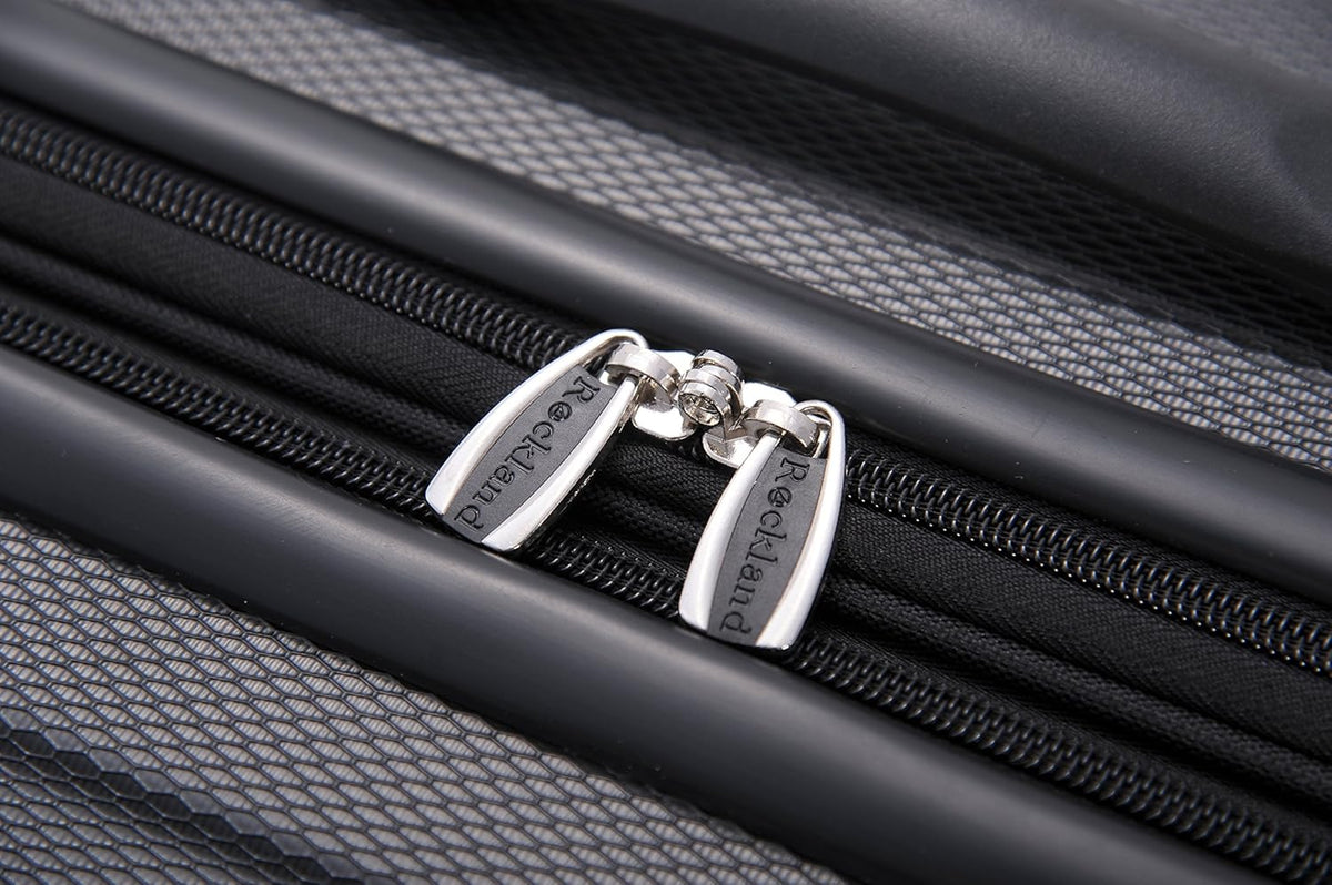 London Hardside Spinner Wheel Luggage, Champagne, Carry-On 20-Inch, 22"X13. 5"x10" (with wheels)