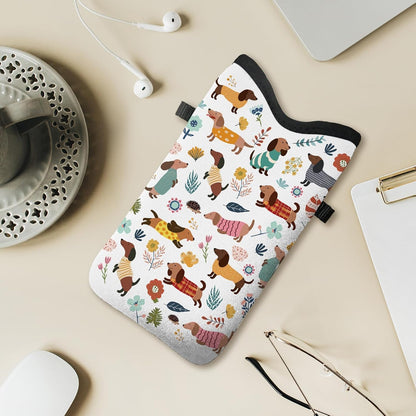 Cell Phone Sleeve Pouch Case Bag with Crossbody Strap Neck Lanyard for Women Men, Weiner Dog Gifts Cell Phone Crossbody Bag 7.1x3.9 Inch