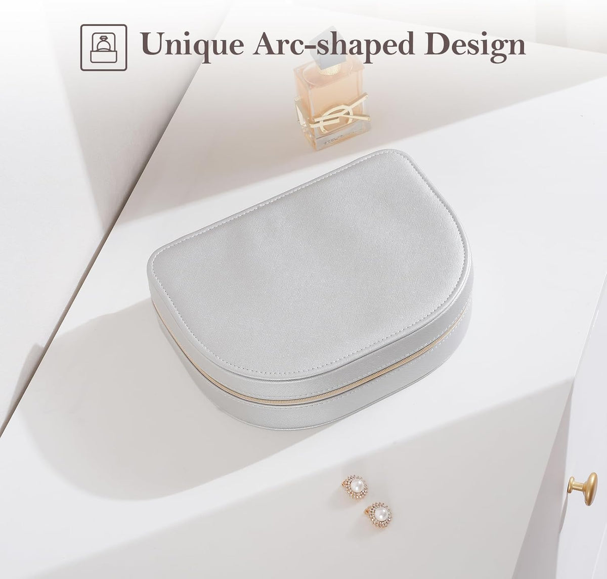Travel Size Jewelry Box, Medium Portable Seashell-Shaped Jewelry Case, 2 Layer Jewelry Organizer in PU Leather for Women -Black