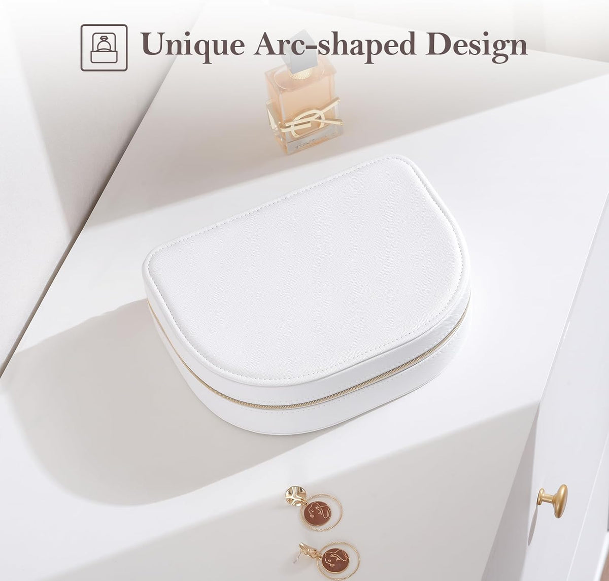 Travel Size Jewelry Box, Medium Portable Seashell-Shaped Jewelry Case, 2 Layer Jewelry Organizer in PU Leather for Women -Black