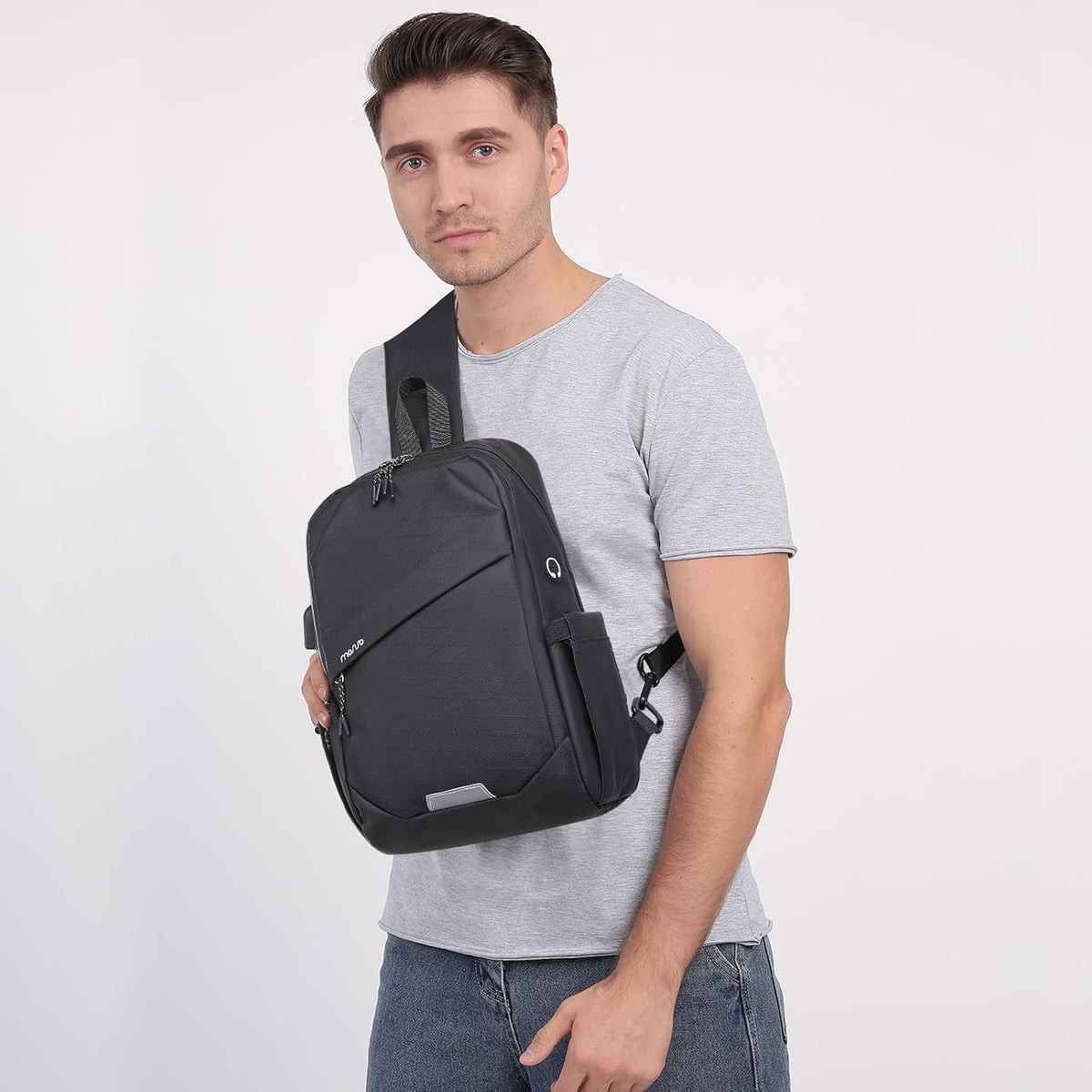 Sling Backpack Travel Hiking Daypack,Large Crossbody Sling Bag with USB Charging Port for Men Women 3 Layer Pockets One Shoulder Bag for Outdoor Sports Casual Commuting, Black