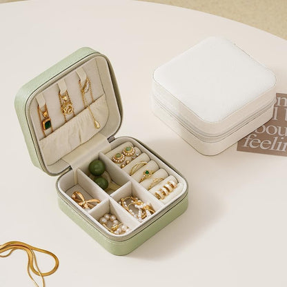 Travel Jewelry Case, Travel Jewelry Box, Mini Jewelry Travel Case, Jewelry Organizer Case, Portable Small Jewelry Organizer Storage Boxes - Best Gift for Women Girls.