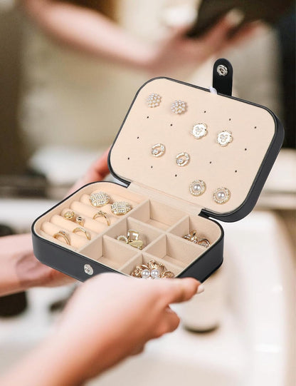 Travel Jewelry Case, Travel Jewelry Box, Mini Jewelry Travel Case, Jewelry Organizer Case, Portable Small Jewelry Organizer Storage Boxes - Best Gift for Women Girls.
