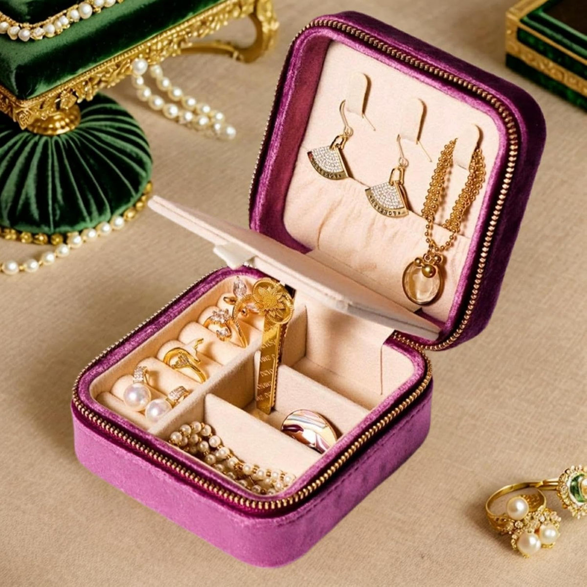 Velvet Jewelry Box, Small Travel Jewelry Organizer, Portable Jewelry Case for Women with Mirror, Green Mini Plush Travel Box