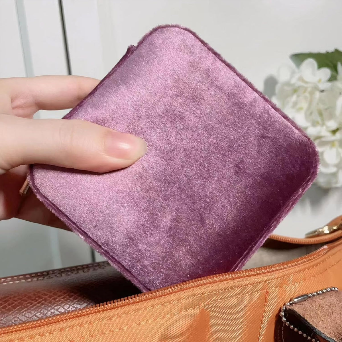 Velvet Jewelry Box, Small Travel Jewelry Organizer, Portable Jewelry Case for Women with Mirror, Green Mini Plush Travel Box