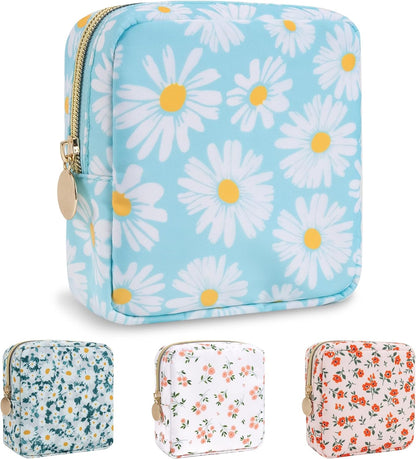 Nylon Large Floral Makeup Organizer Bag, Preppy Big Cute Flower Cosmetic Zipper Pouch Multi-compartment with Dividers, Waterproof Toiletry Make Up Bag Travel Essentials for Women(Light Yellow-Flower)