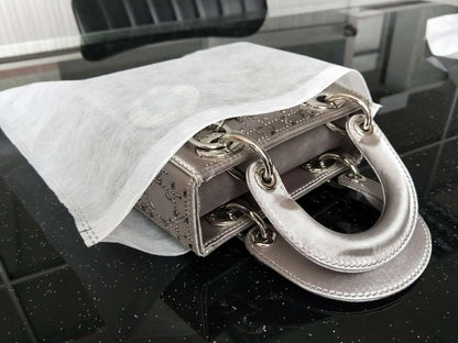 Gladiolus hybridus 30 eco-friendly travel shoe bag storage bags, non-woven breathable dust-proof with rope, suitable for storing shoes and isolate dust keep bags clean tidy (11.8in X 15.74in)