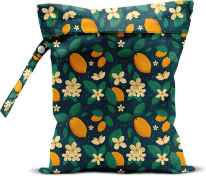 Wet Bag, Wet Dry Bag, Wet Bag for Swimsuit, Travel, Beach, Pool, Diapers, Dirty Yoga Gym Clothes, Makeup Bag, Waterproof Reusable Fruit Decor Orange Strawberry