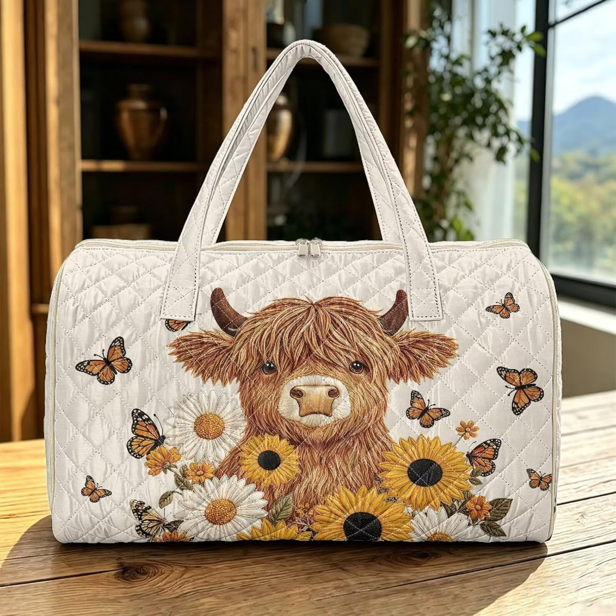 Cactus Quilted Gym Bag For Women, Quilt Large Tote Bag Holds Travel Essentials Clothes Makeup, Padded Top Handles, Lightweight Open Top with Inner Pockets to Store Cosmetics & Small Essentials