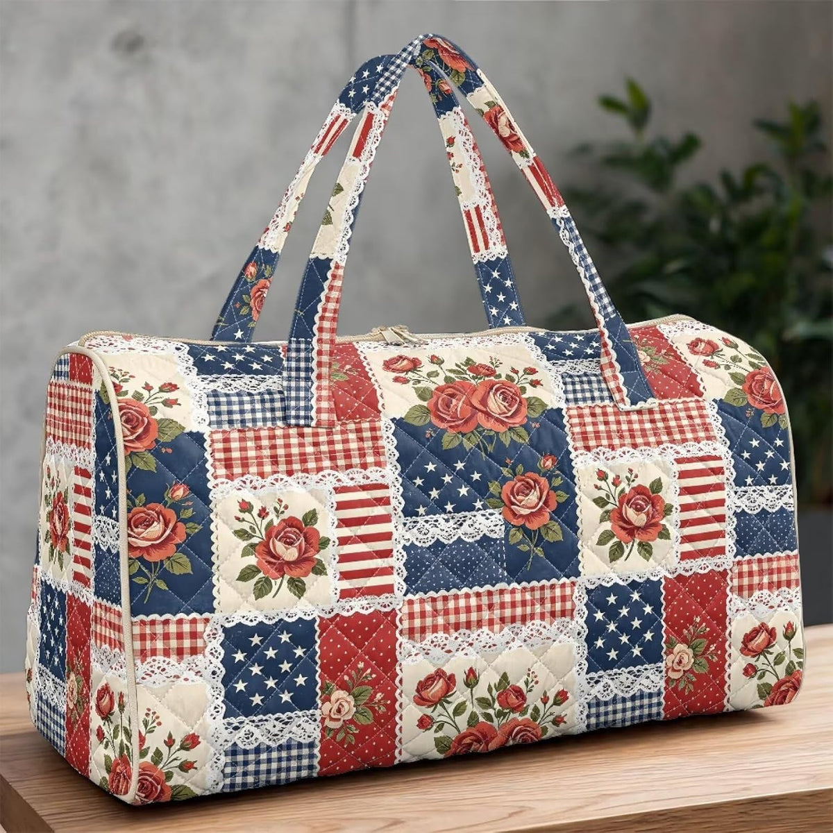 Cactus Quilted Gym Bag For Women, Quilt Large Tote Bag Holds Travel Essentials Clothes Makeup, Padded Top Handles, Lightweight Open Top with Inner Pockets to Store Cosmetics & Small Essentials